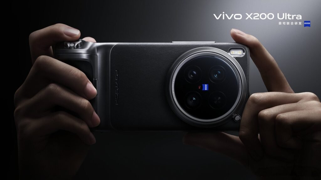 Vivo X200 Ultra's chip, battery, and display specs revealed