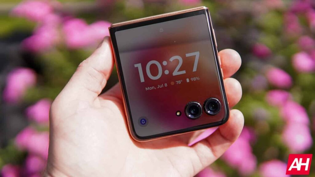Motorola Razr 60 Ultra listed on Geekbench with powerful chip